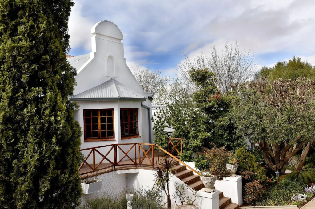 Bloemstantia Guest House