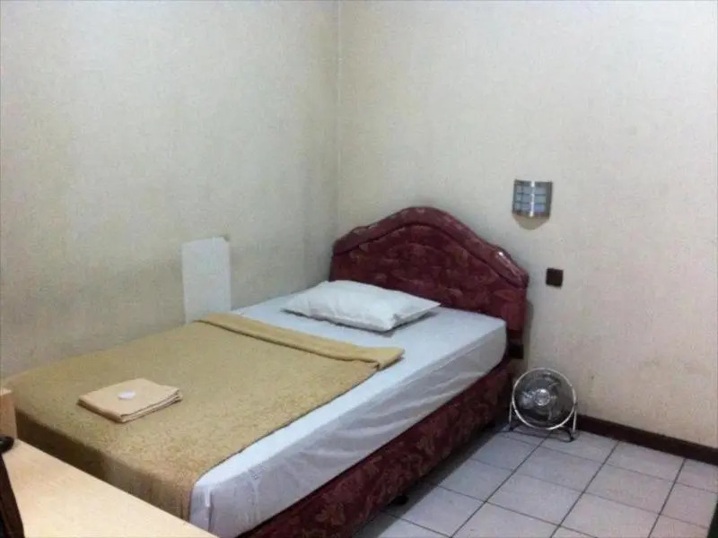 Hotel Bandung Indah by ZUZU