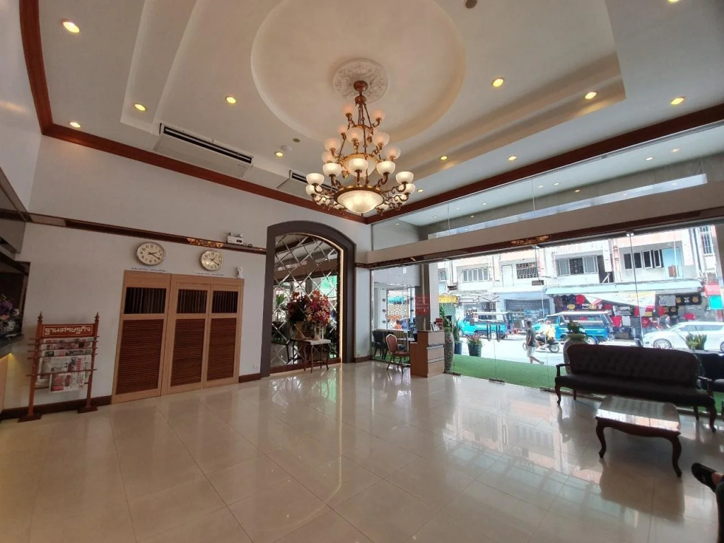 Sakol Hotel