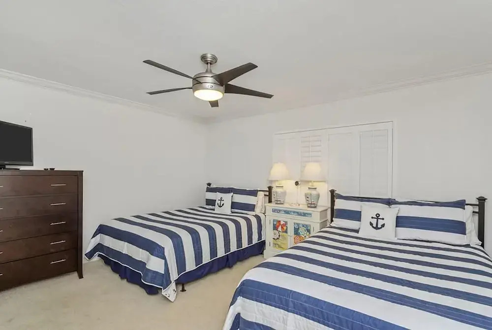 Shoreline Towers 1113