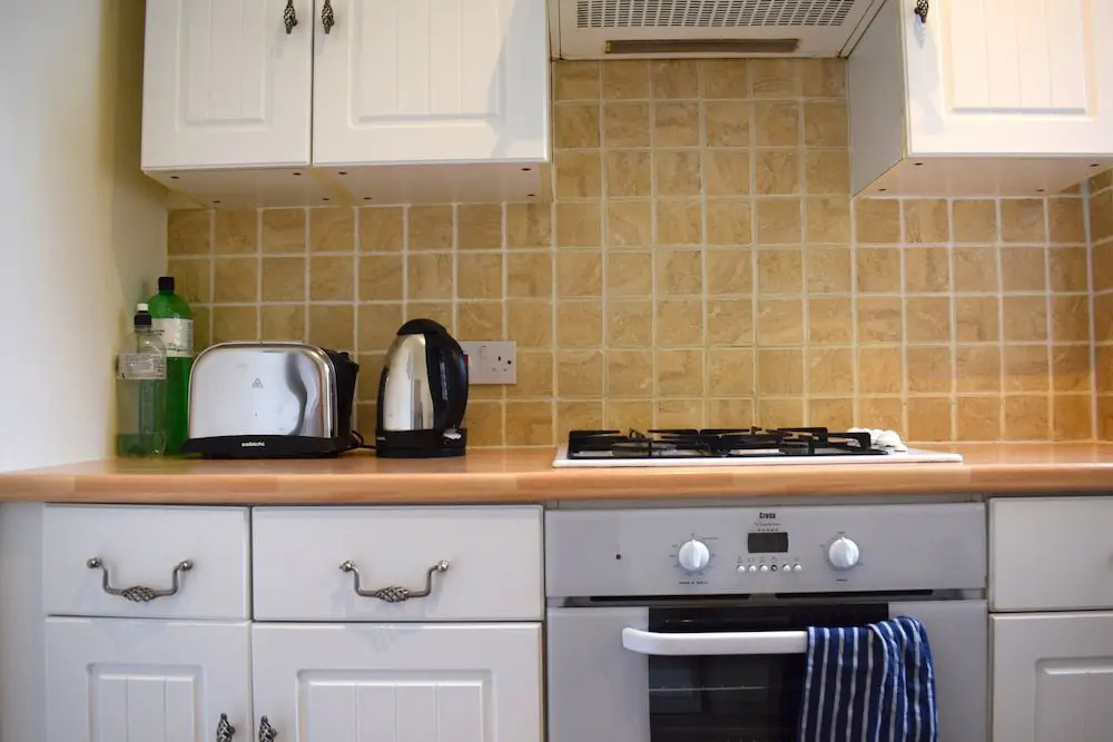 Modern 2 Bedroom Apartment in Queen's Park