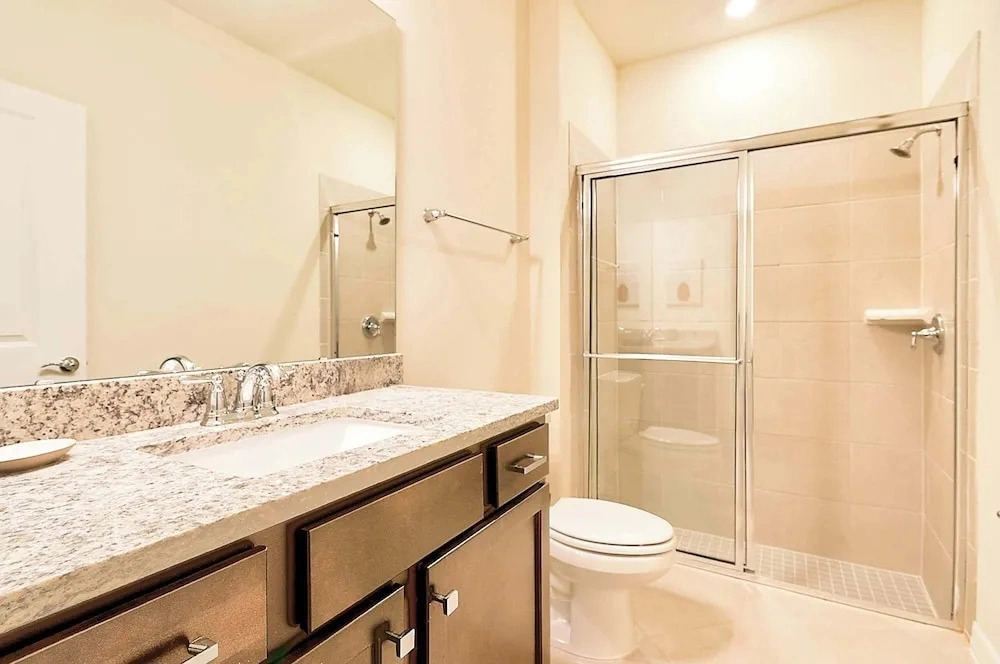 Family-friendly Townhouse w/ Private Pool & Game Room