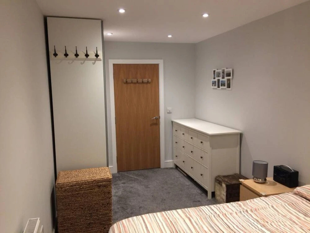 2 Bedroom Apartment Near The Oval Sleeps 4