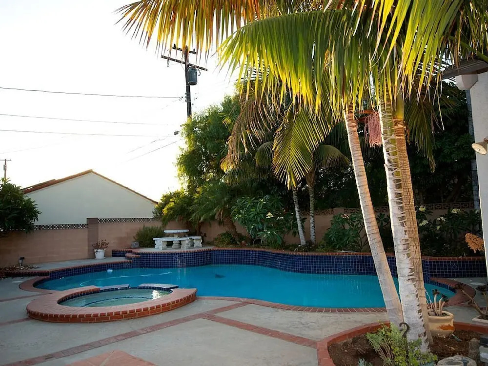 Minnie's - 6 Br Home