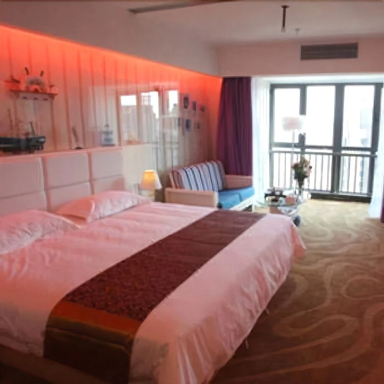 Youth Sunshine Hotel