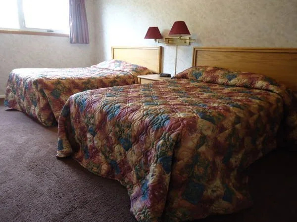 Lake-Vu Motel