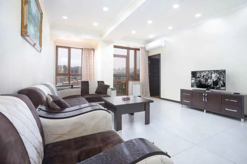 Stay Inn Apartments at Mashtots avenue 33-1