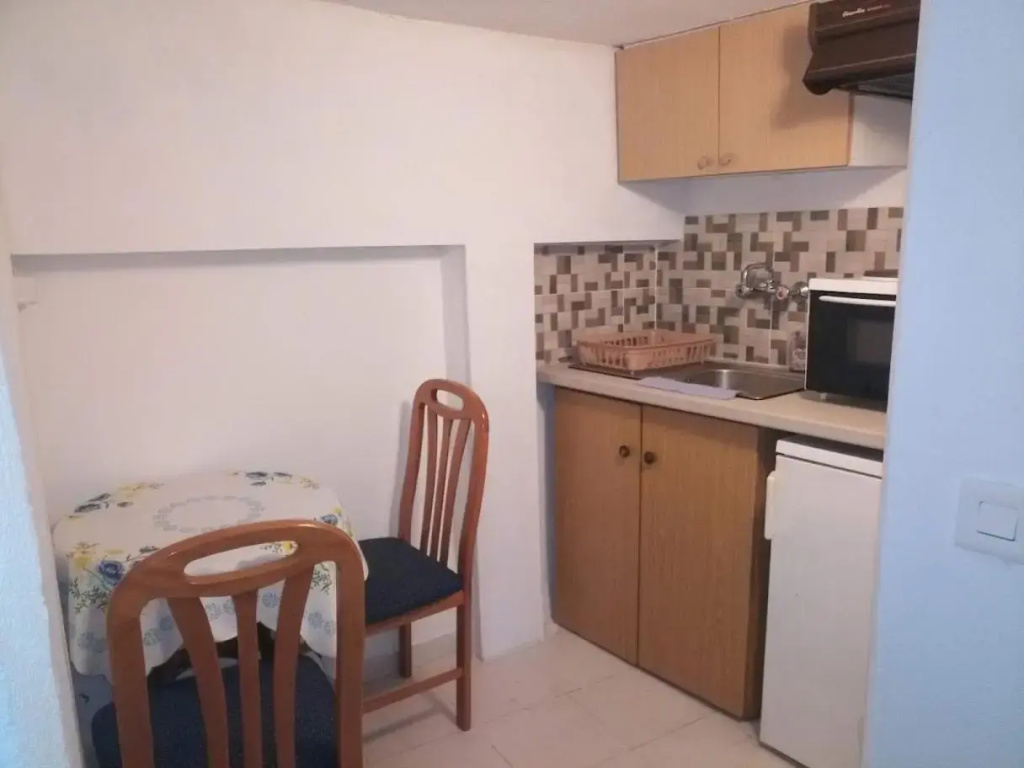 Γκαρσονιέρα επιπλωμένη Studio