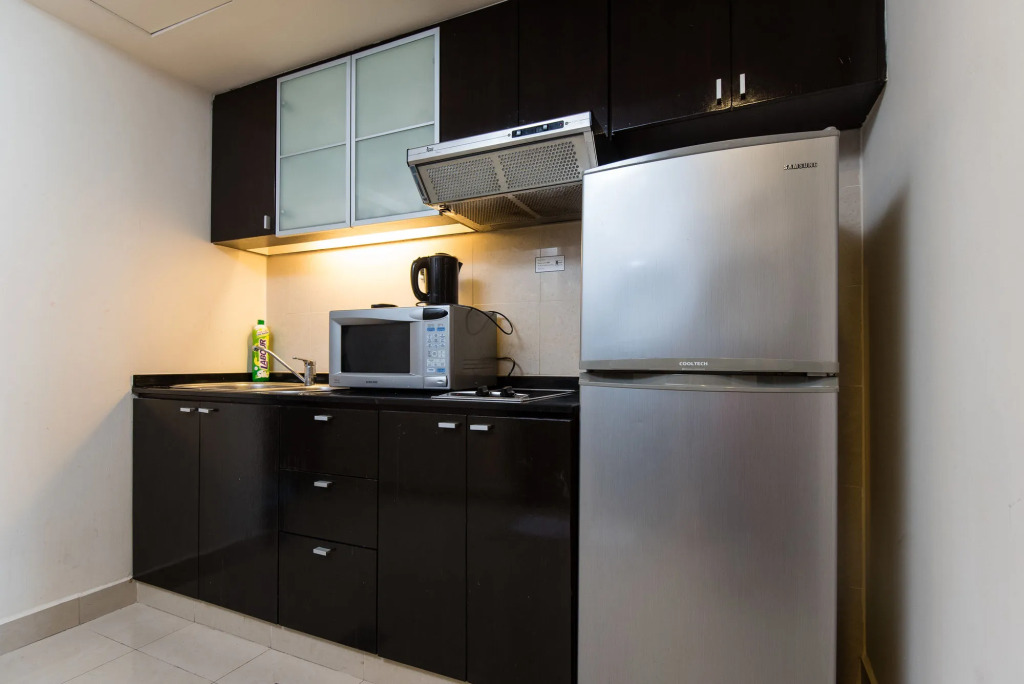 W Studio Resort Suites at Pyramid Tower