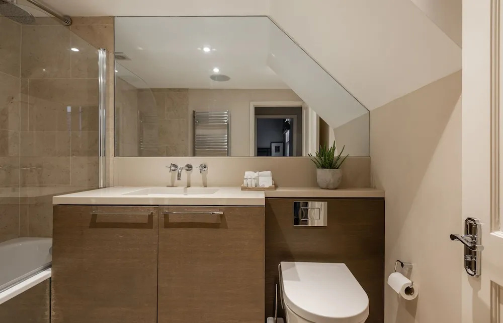 The Luxe Mayfair House