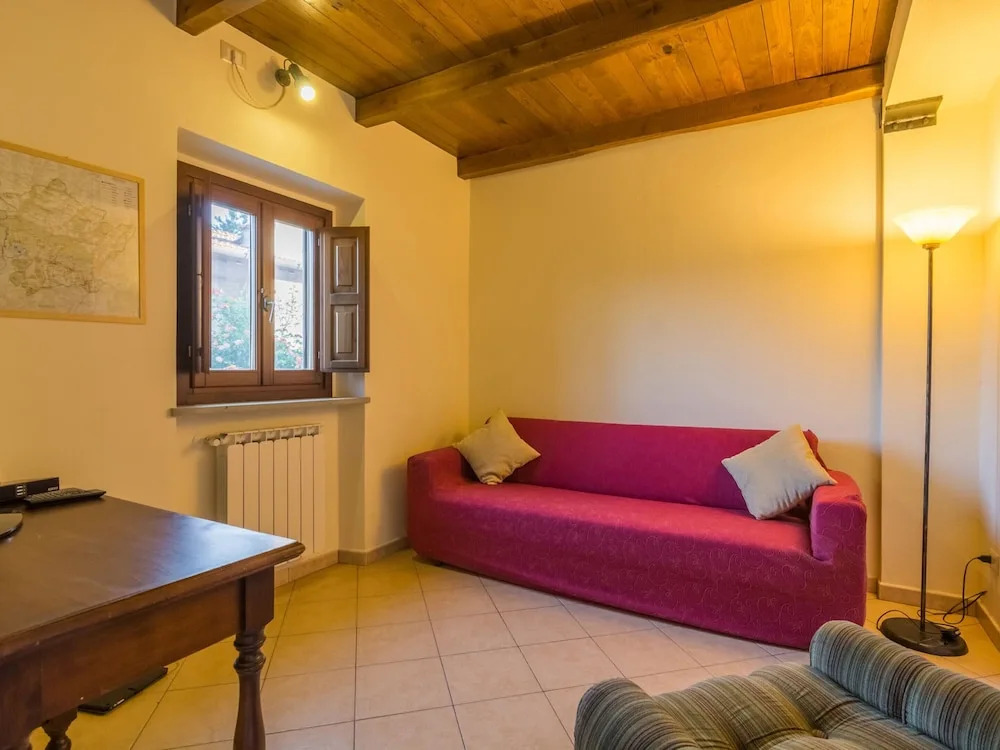 Beautiful Cottage in Dicomano With Swimming Pool