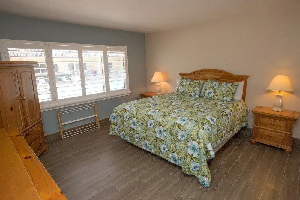 Win-San C-104 - 2 Br Condo