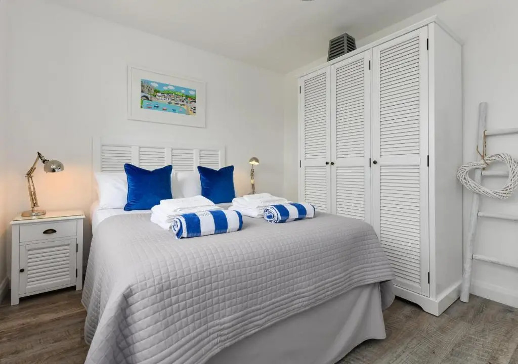 4 Bed in Abersoch oc-10caed