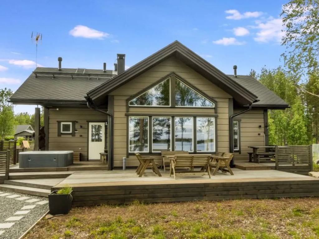 Villa lystikämä