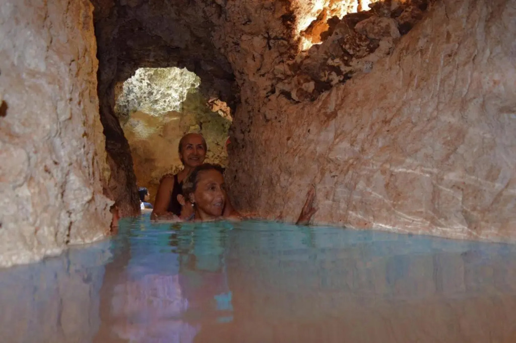 Aldea Maya-Ha Cabañas con cenotes