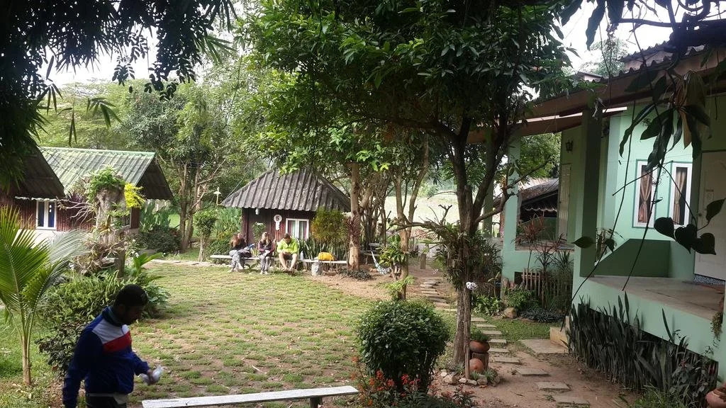 Rainbow House Pai