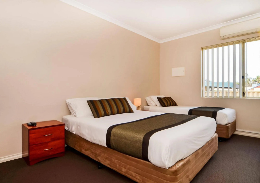 Collie Heights Motel Apartments