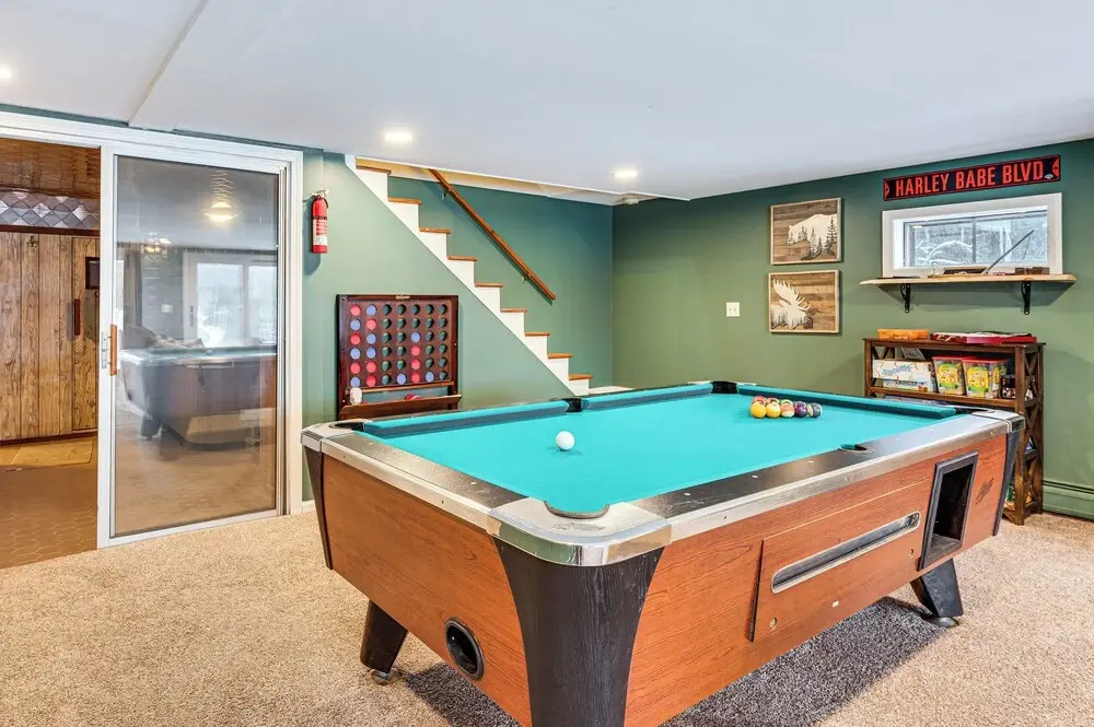 Hot Tub + Game Room: Morgan Family Getaway