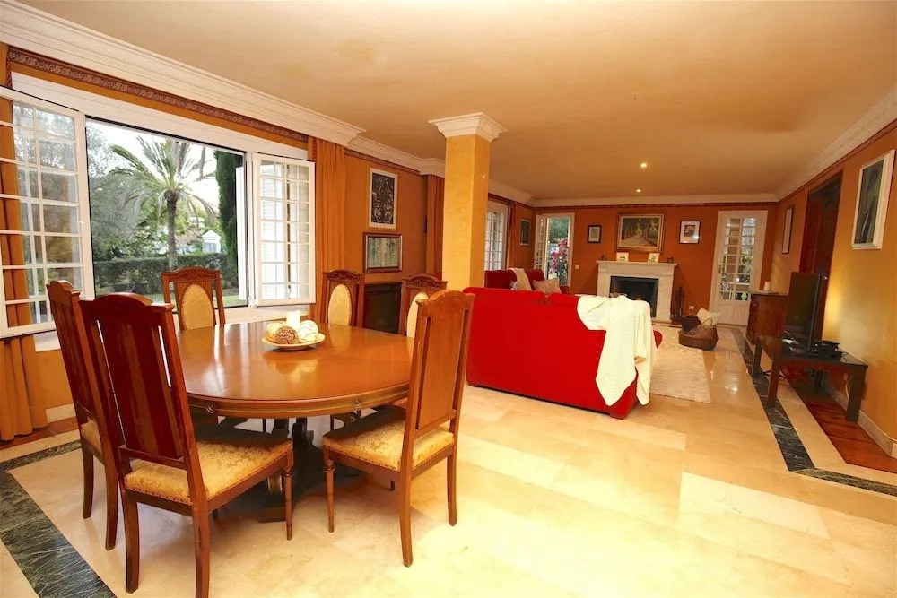 Villa Son Vida Home and Golf