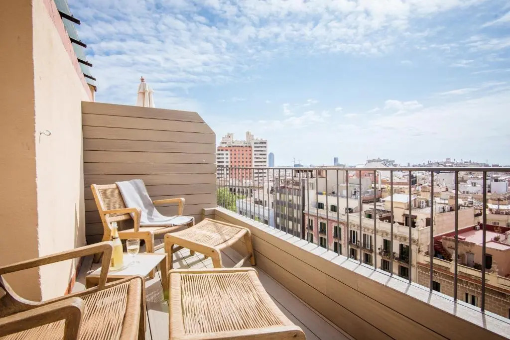Central Penthouse with Terrace Placa Catalunya III