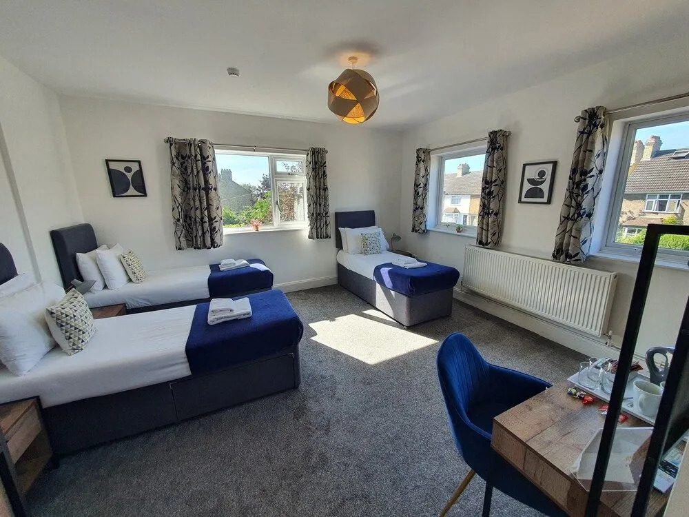 North Cambridge Guesthouse- Paymn Club