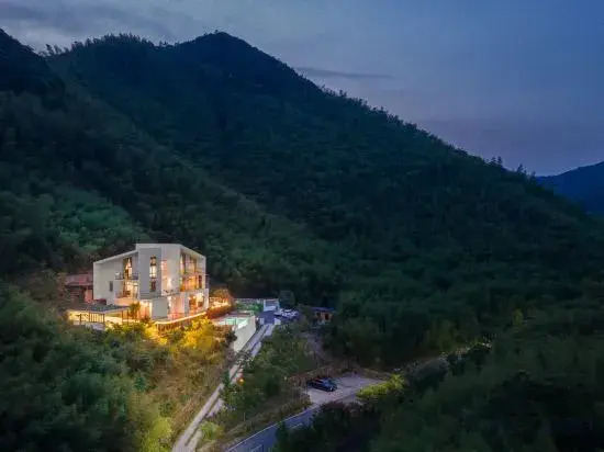 Wuji Anji Hana Hot Spring Resort Villa