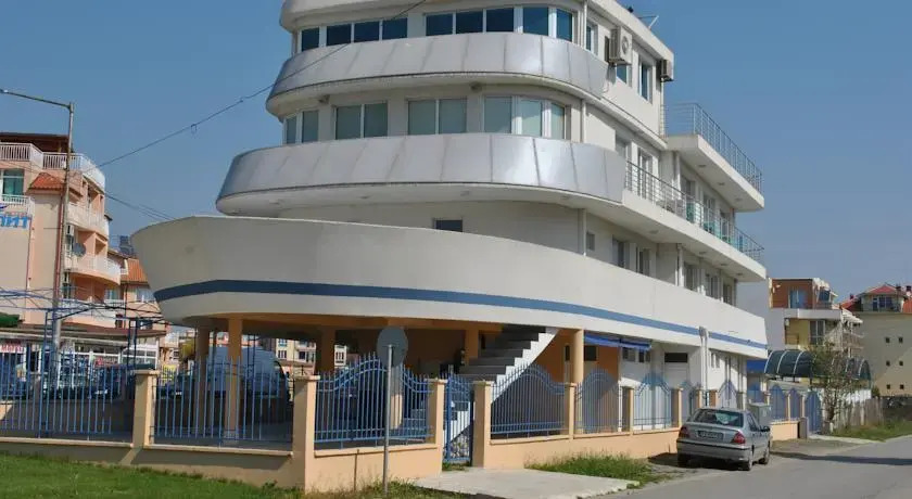 The Ship Hotel