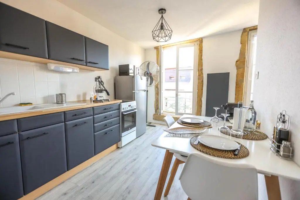 Grand Studio tout confort au cœur du centre ville