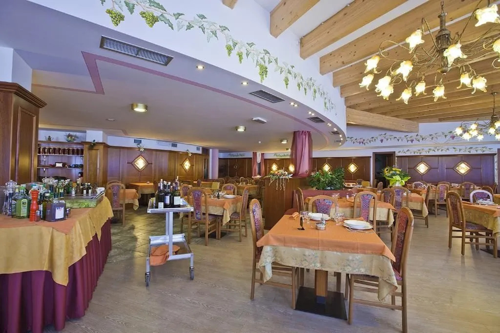 Hotel Val Di Sole