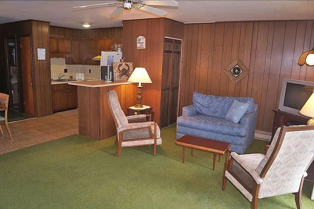 103 79th Street 3 Br cottage by RedAwning