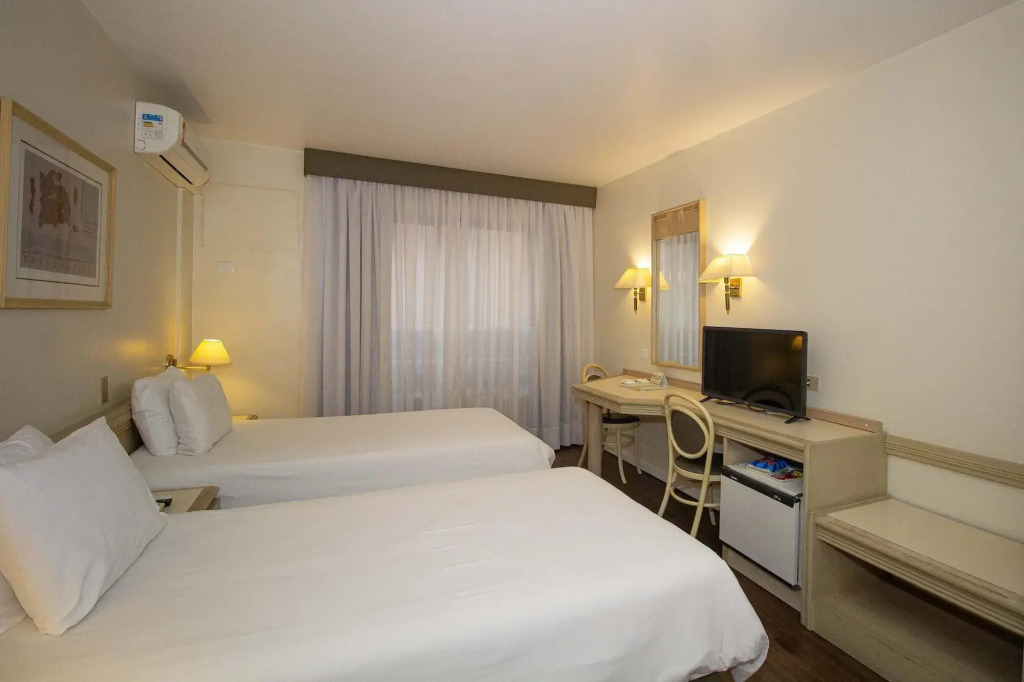 Trevi Hotel e Business