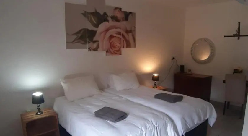 Wayside Lodge