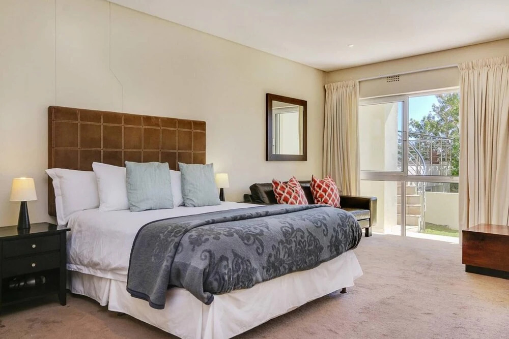 Spacious Family Home With sea Views Private Pool and Garden 100 Geneva