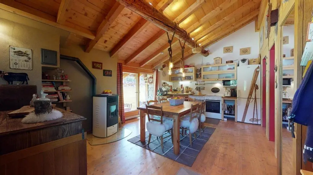Authentic chalet full of charm, 5min. from Anzère