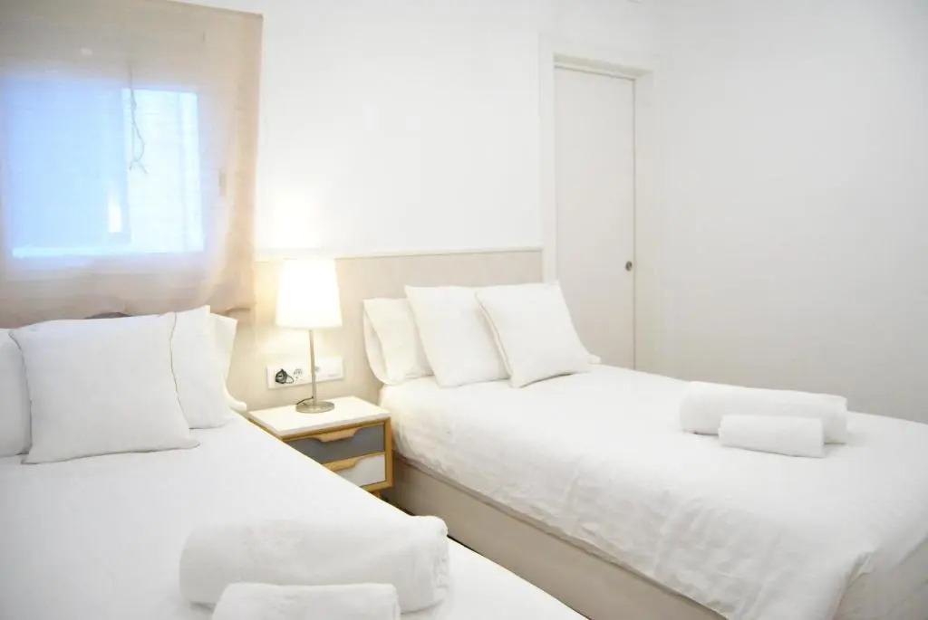 Cream homes La Rambla, TURISMO DE INTERIOR