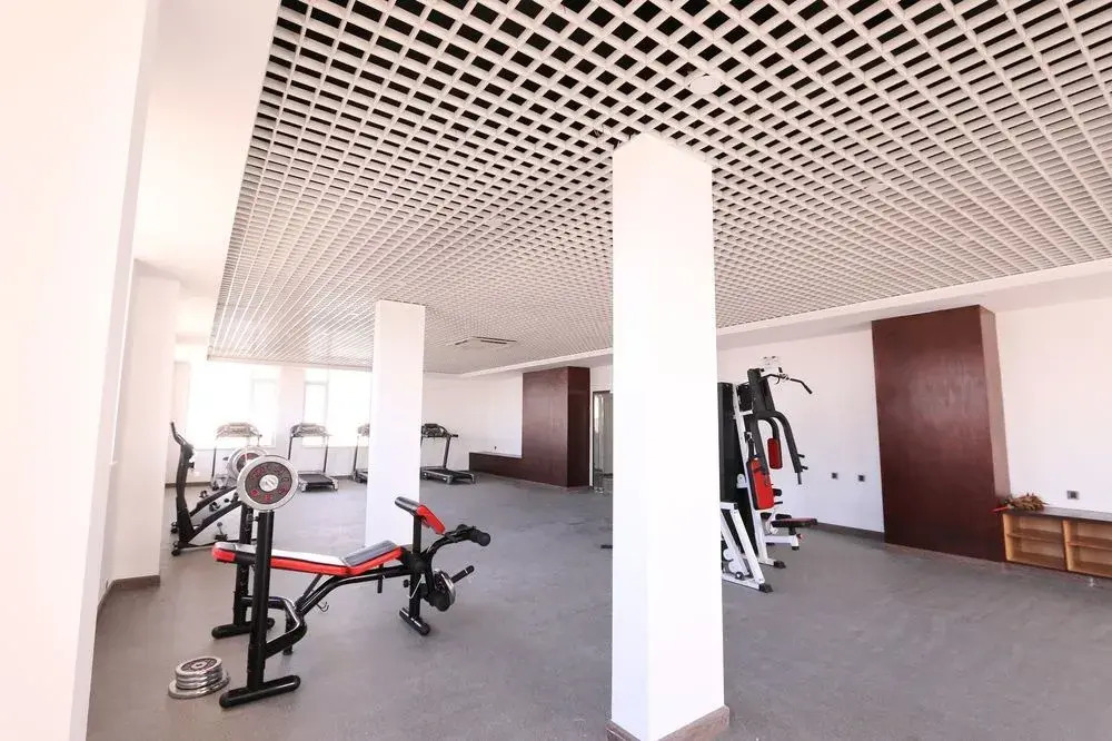 EASTLAND Hotel & Apartment