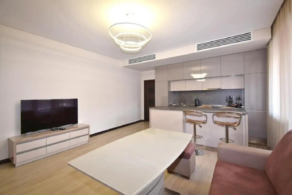 Northern Avenue 2 bedrooms New and Modern apartment in New Elite Building HH600