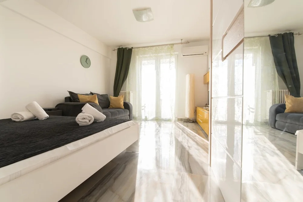 Romana Apartments City Center