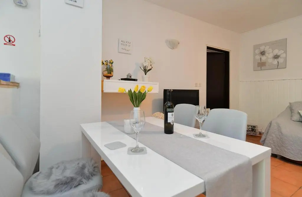 Apartment Dulijana 2042