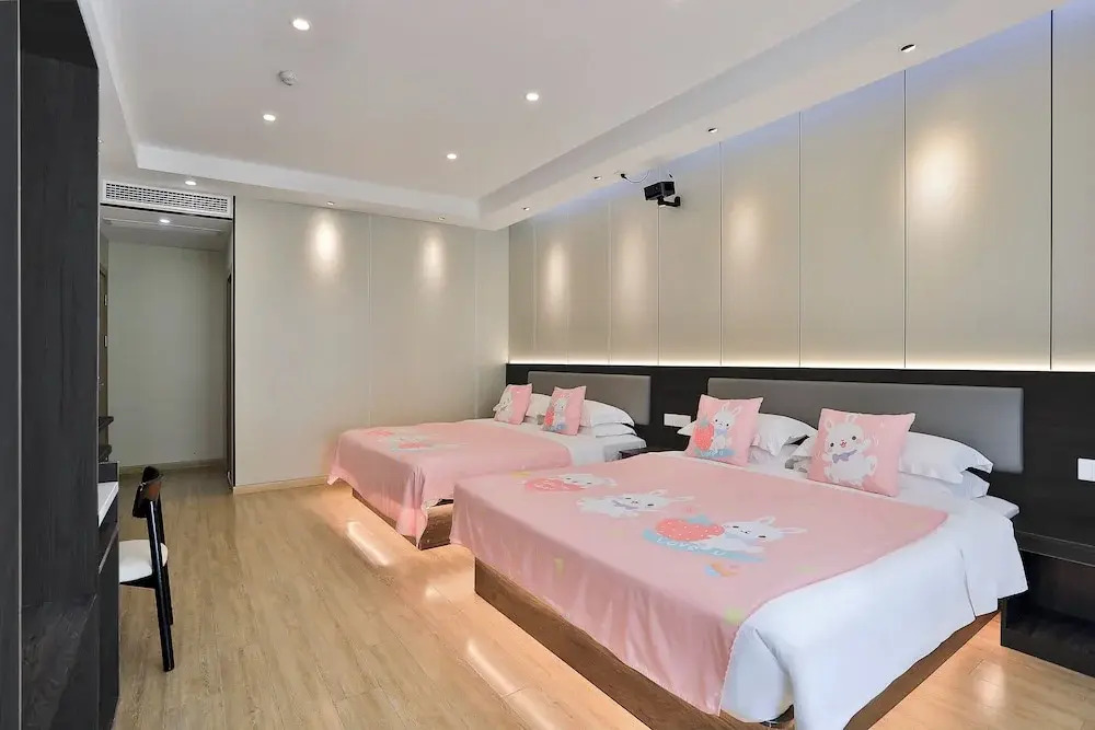 Yinshu Lunasvilla Courtyard Garden Resort Hotel