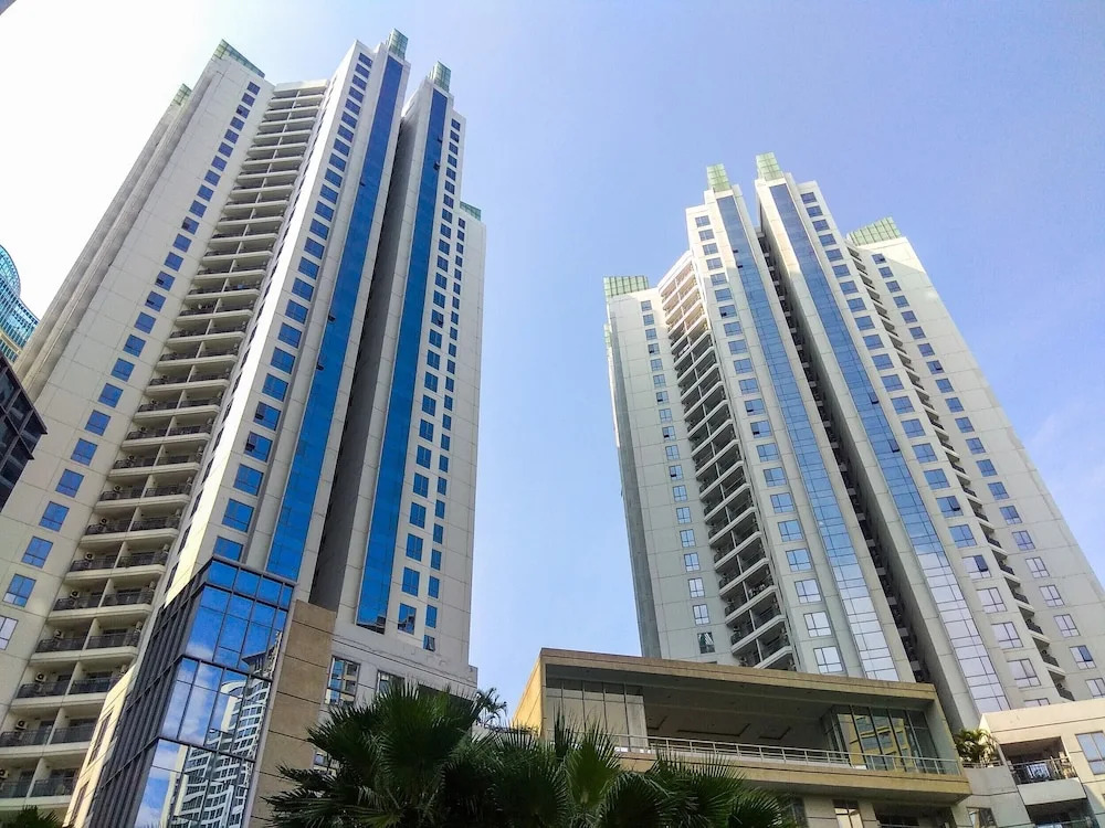 1BR at The Mansion Kemayoran Apartment with Sea View