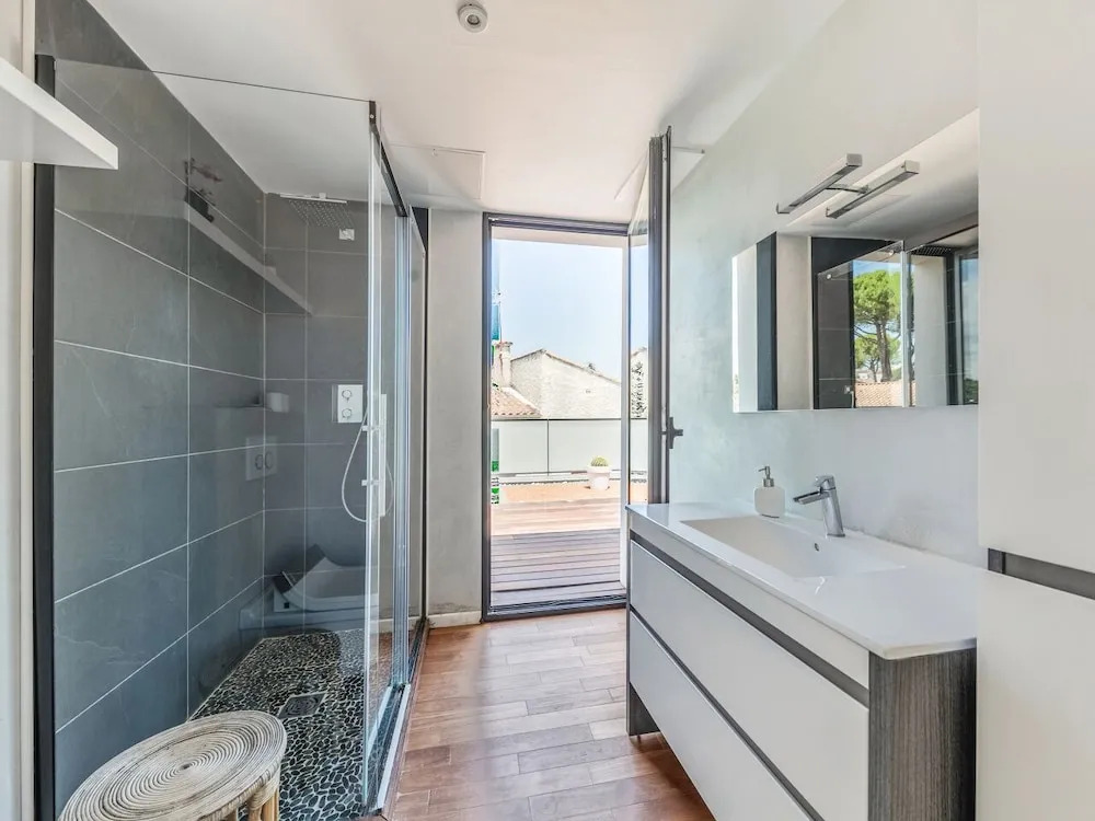 Villa d'architecte avec spa