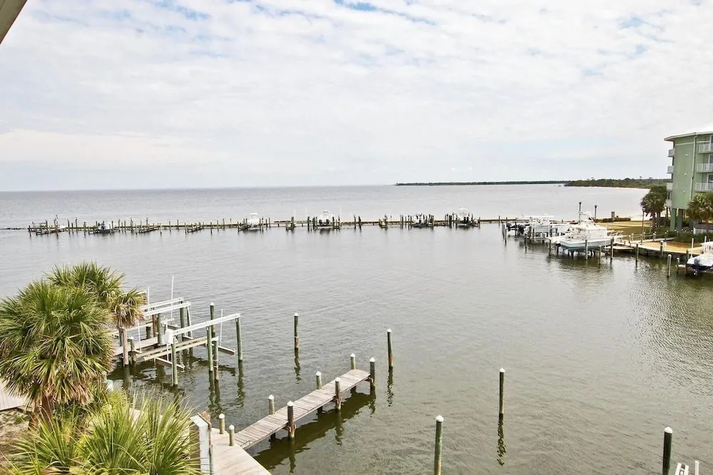 Navy Cove Harbor 2213 - 2 Br condo