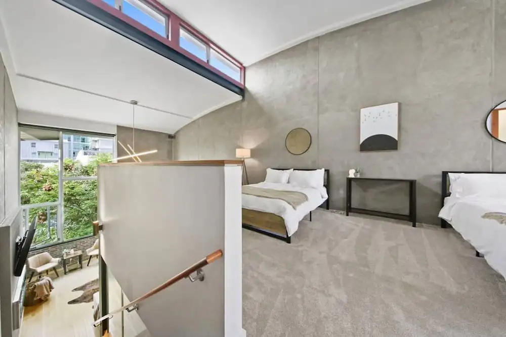 New York Style Penthouse in the Heart of the City