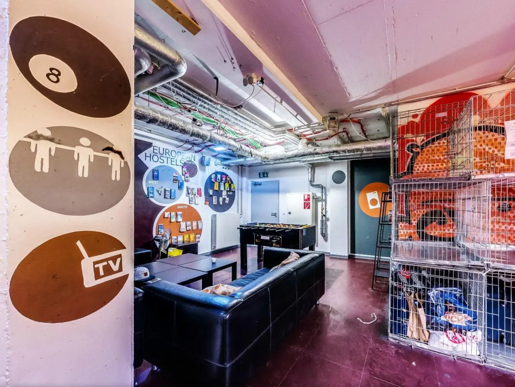 Five Elements Hostel and Capsules Frankfurt