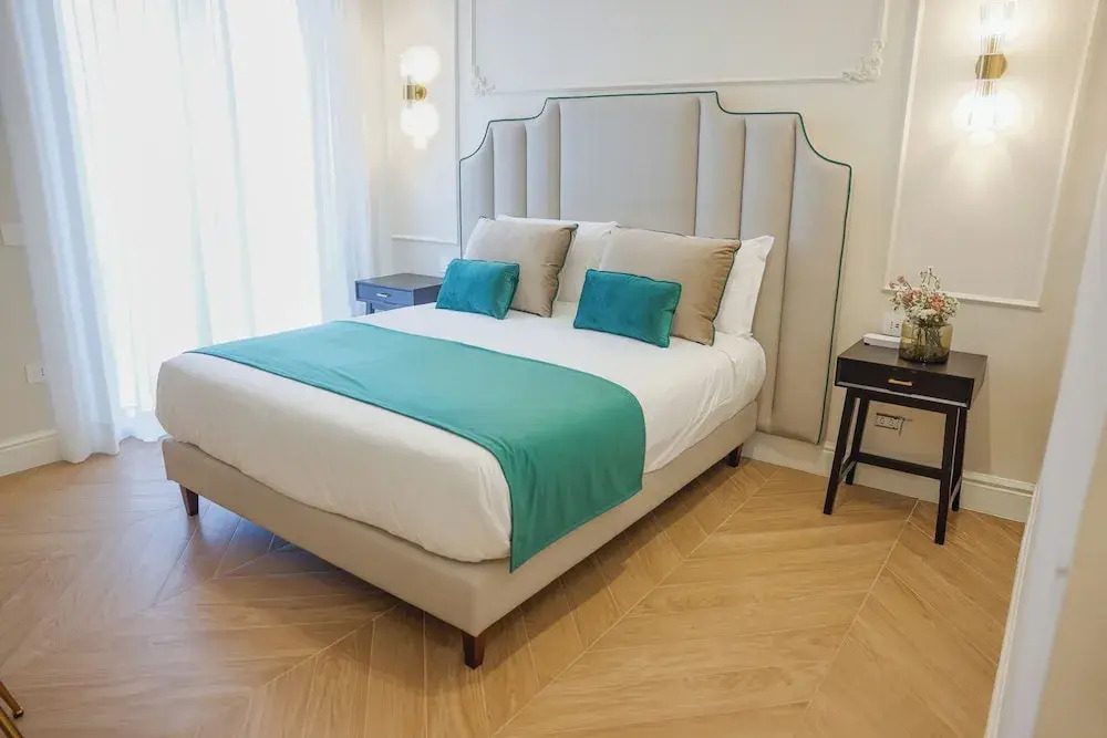 Sofia Suites &Rooms