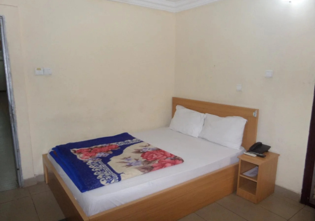 Avery Hotel