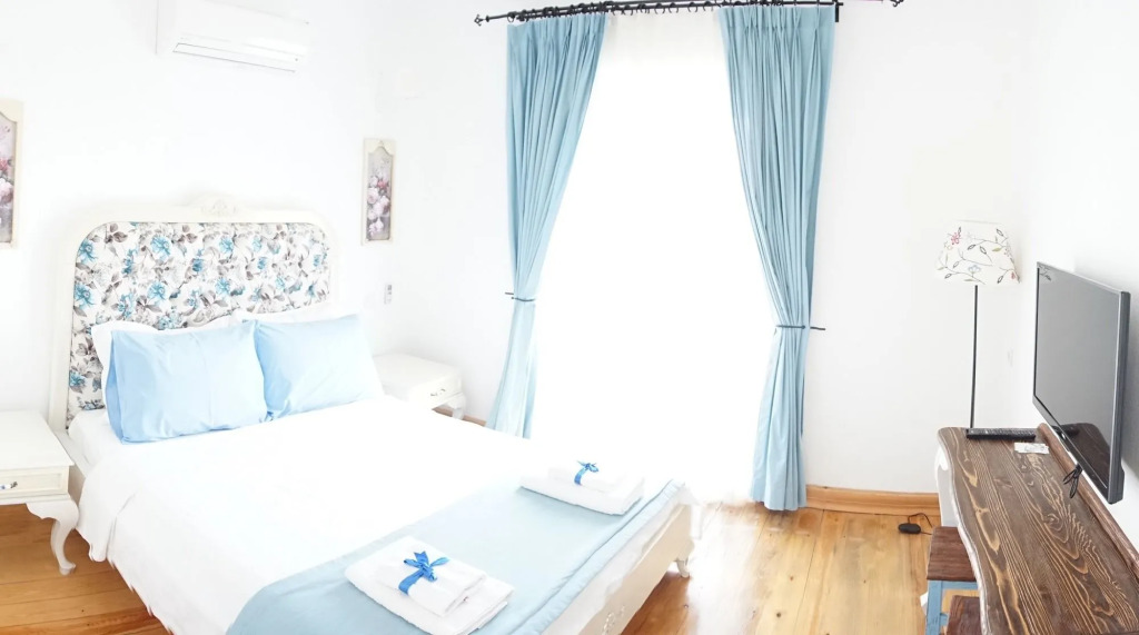 Tarçın Alaçatı Otel