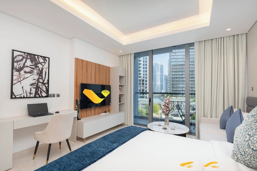 Vogue | Sterling Downtown near Dubai Mall | Burj Khalifa
