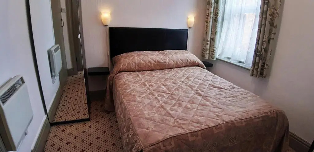 Oakville Apartments